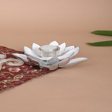 Assemblage White & Silver Lotus Tlite Holder